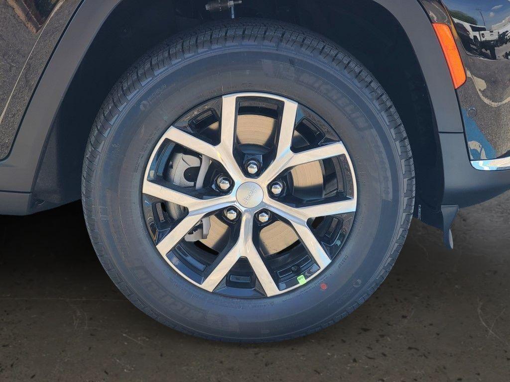 new 2025 Jeep Grand Cherokee L car, priced at $50,364