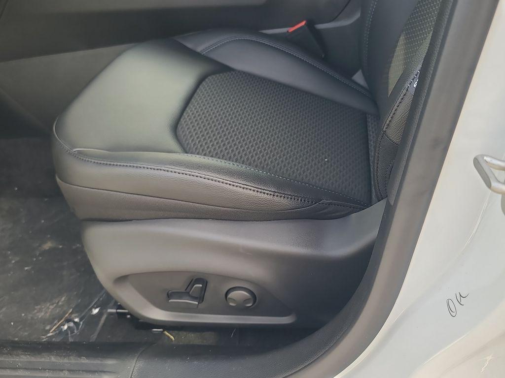 new 2026 Jeep Compass car, priced at $34,780