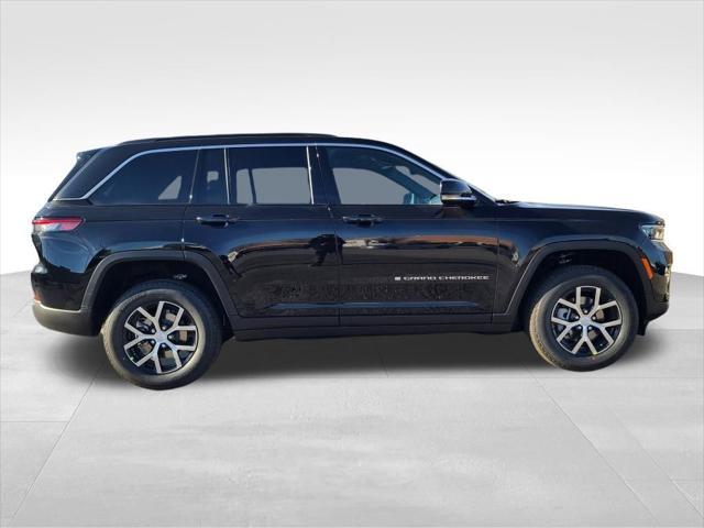 new 2025 Jeep Grand Cherokee car, priced at $45,810