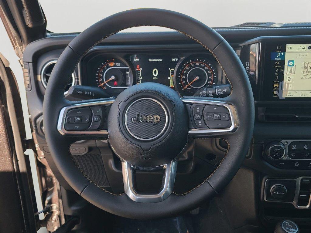 new 2025 Jeep Wrangler car, priced at $55,832