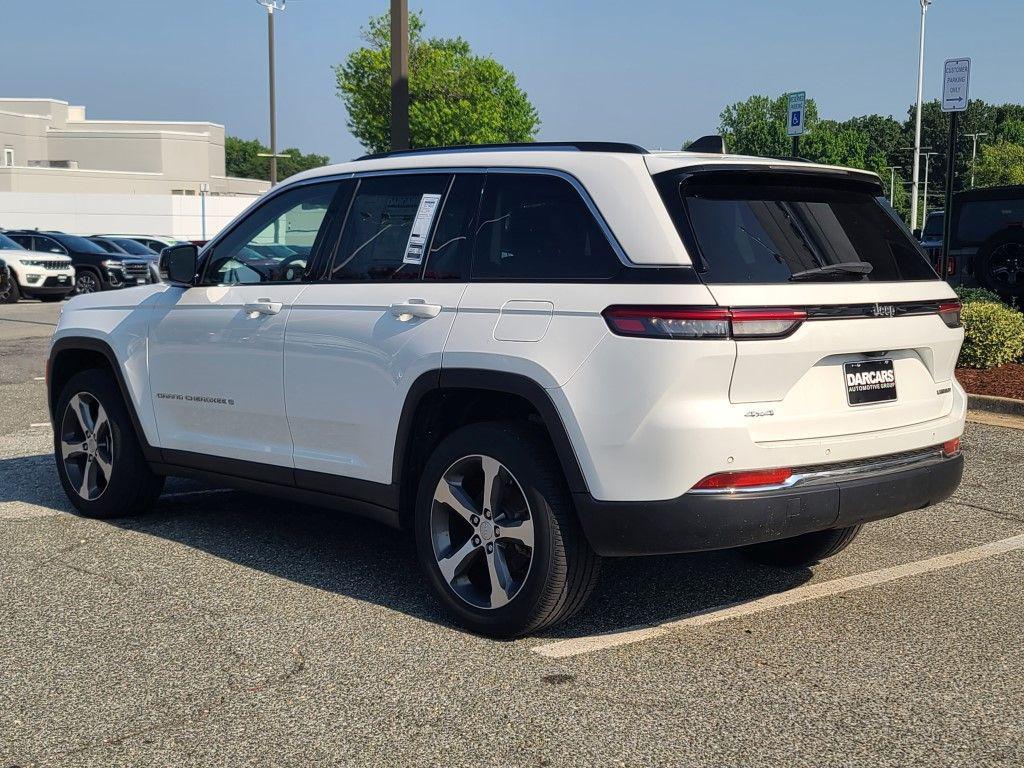 used 2023 Jeep Grand Cherokee car, priced at $26,900