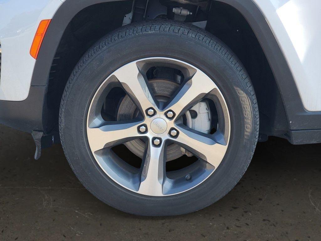 used 2023 Jeep Grand Cherokee car, priced at $27,500