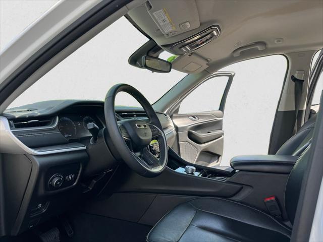 used 2023 Jeep Grand Cherokee car, priced at $28,900