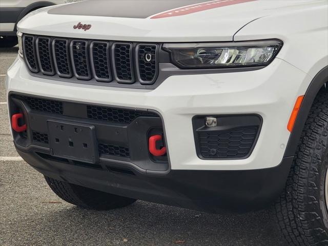 used 2022 Jeep Grand Cherokee car, priced at $38,000