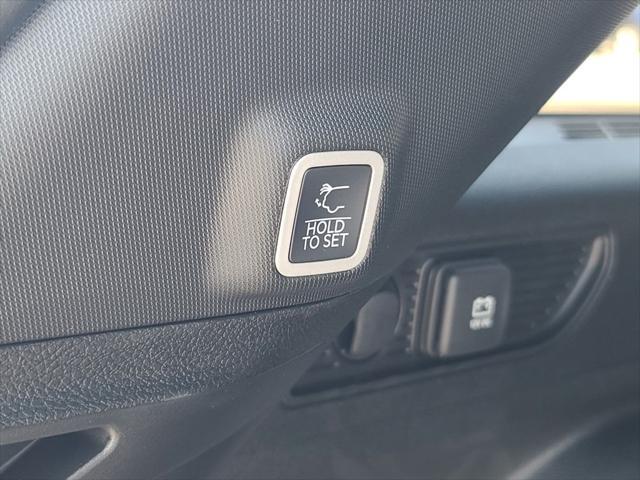 new 2025 Jeep Grand Cherokee car, priced at $50,035