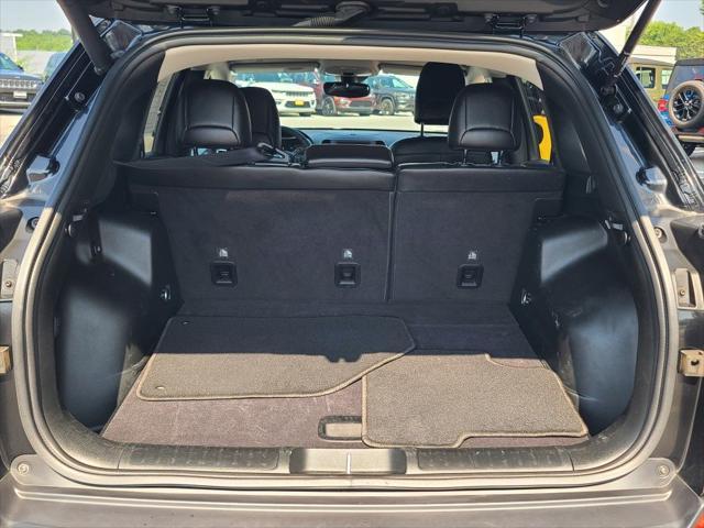 used 2023 Jeep Cherokee car, priced at $22,400