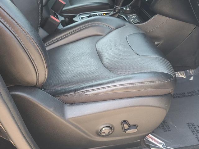 used 2023 Jeep Cherokee car, priced at $22,400