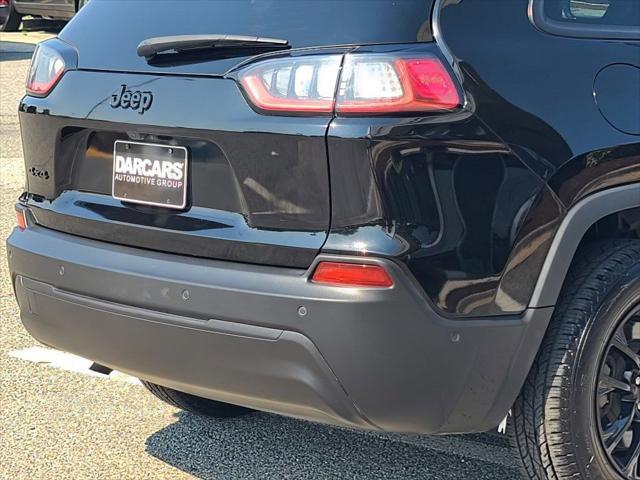 used 2023 Jeep Cherokee car, priced at $22,400
