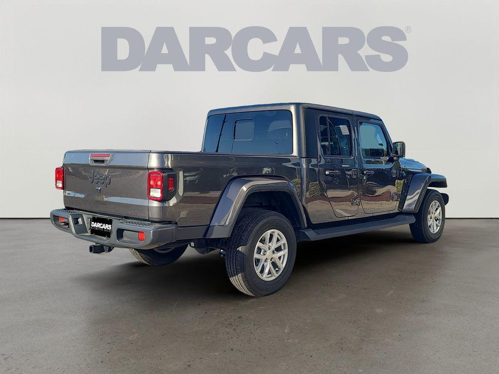 used 2023 Jeep Gladiator car, priced at $35,866