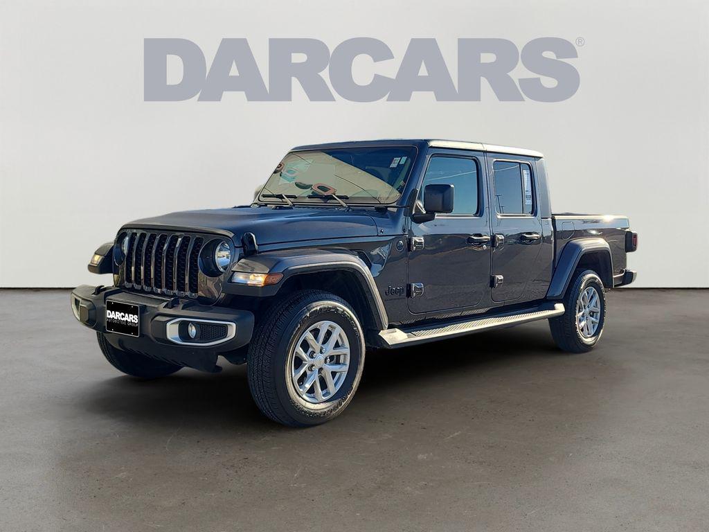 used 2023 Jeep Gladiator car, priced at $35,866