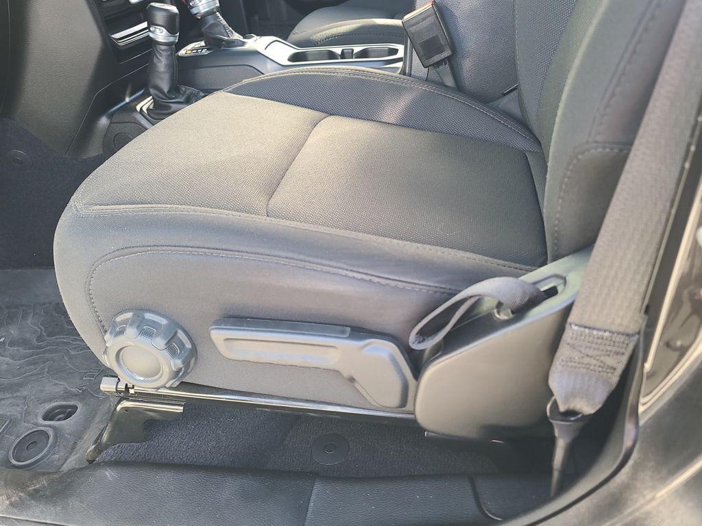 used 2023 Jeep Gladiator car, priced at $35,866