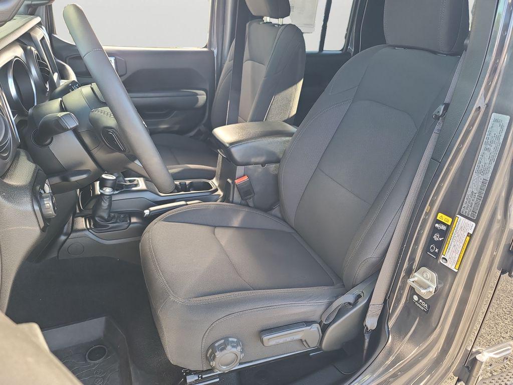 used 2023 Jeep Gladiator car, priced at $35,866