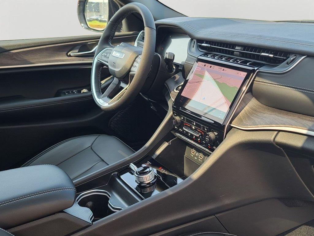 new 2025 Jeep Grand Cherokee L car, priced at $47,055