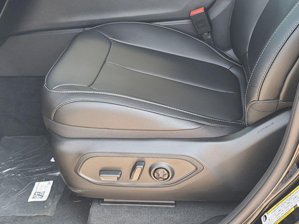 new 2025 Jeep Grand Cherokee L car, priced at $47,055