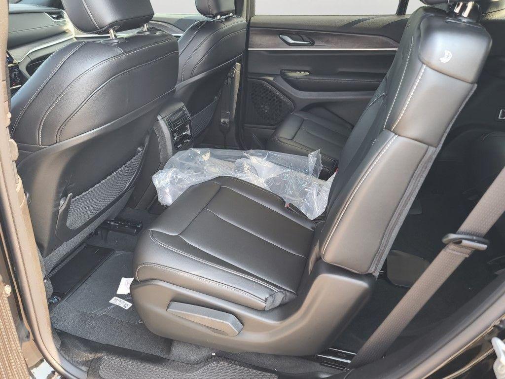 new 2025 Jeep Grand Cherokee L car, priced at $47,055