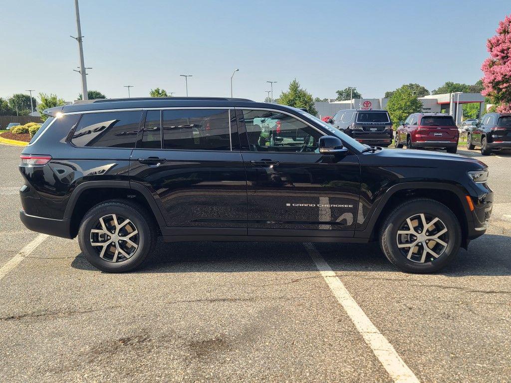 new 2025 Jeep Grand Cherokee L car, priced at $47,055