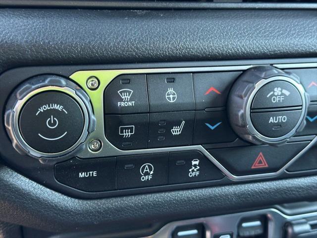 new 2025 Jeep Wrangler car, priced at $49,916