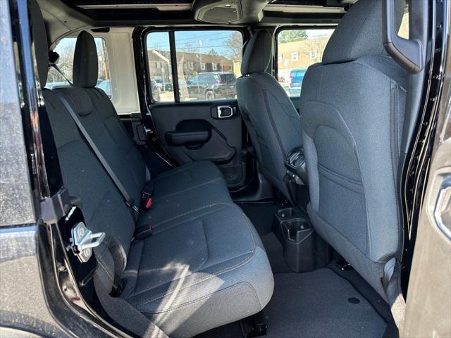 new 2025 Jeep Wrangler car, priced at $49,916