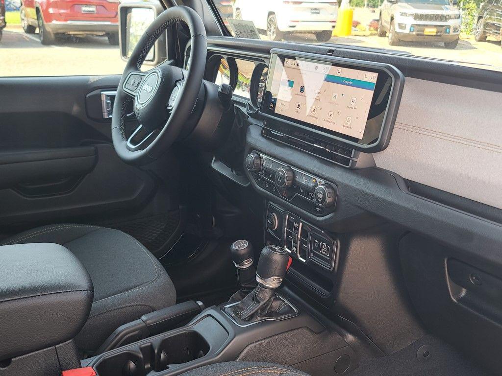 new 2025 Jeep Wrangler car, priced at $47,237