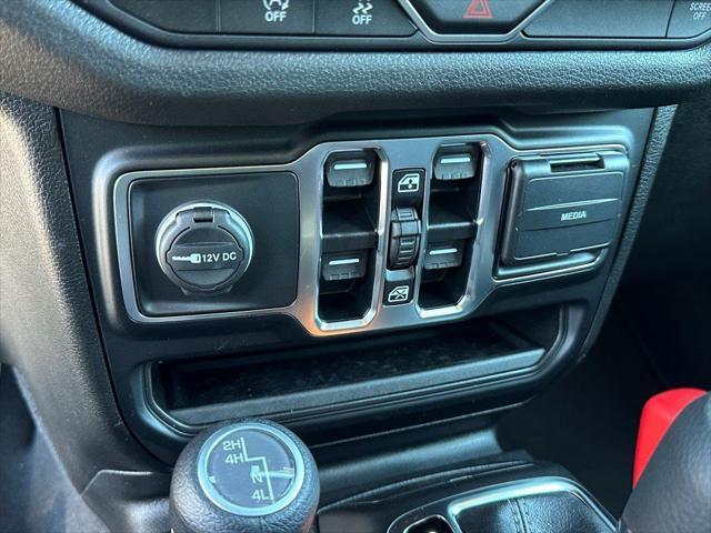 new 2025 Jeep Wrangler car, priced at $49,916
