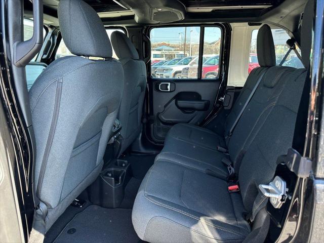 new 2025 Jeep Wrangler car, priced at $49,916