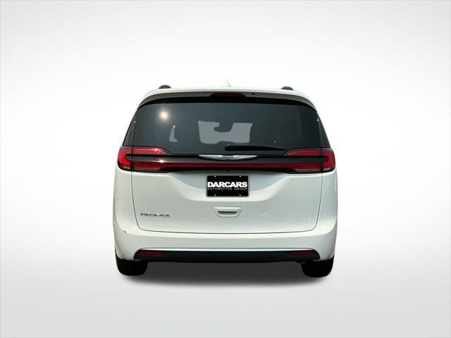 used 2022 Chrysler Pacifica car, priced at $19,500