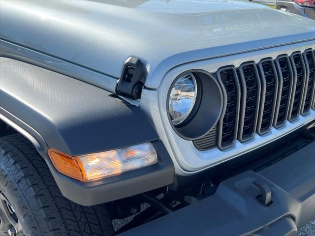 new 2024 Jeep Gladiator car, priced at $41,820