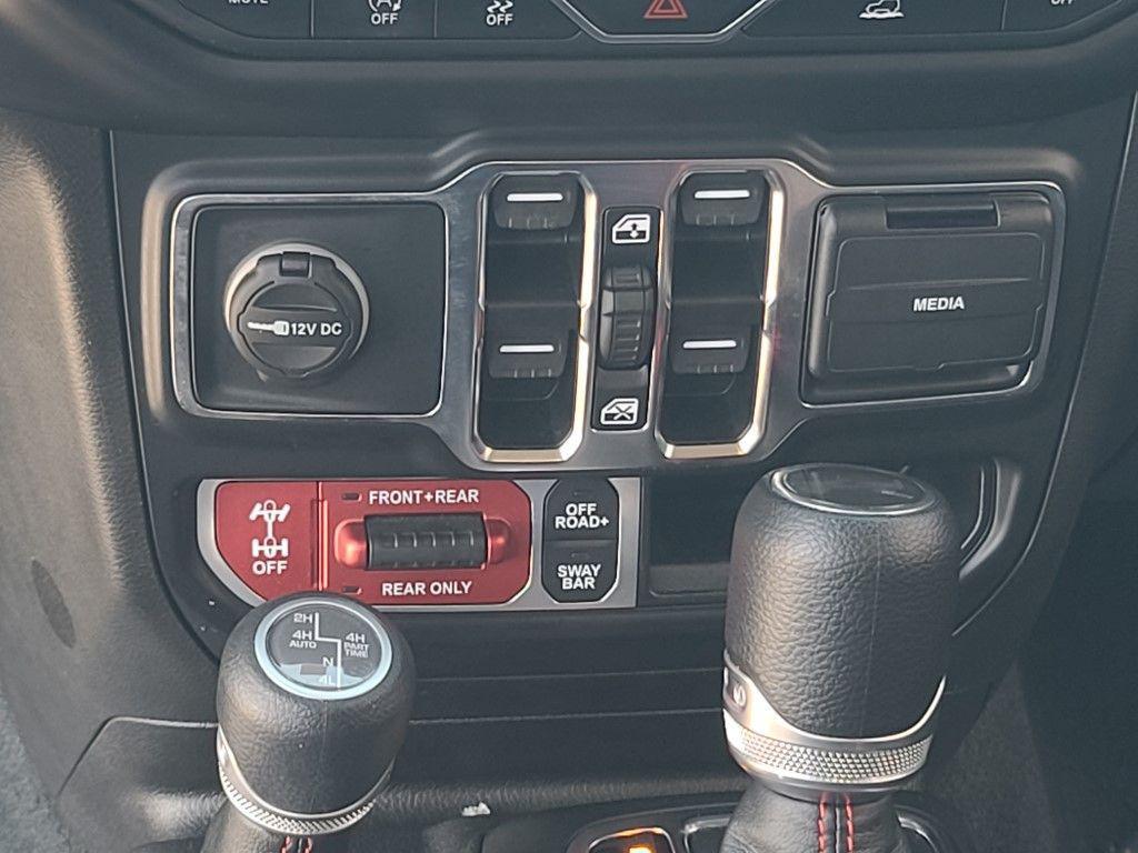 used 2022 Jeep Wrangler Unlimited car, priced at $35,900