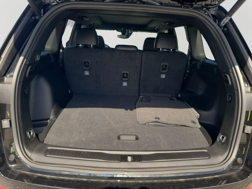 new 2025 Jeep Grand Cherokee car, priced at $45,255