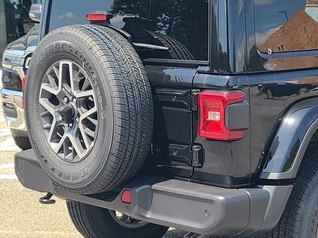 new 2025 Jeep Wrangler car, priced at $55,227