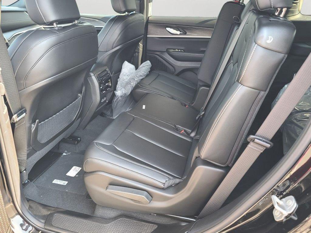 new 2025 Jeep Grand Cherokee L car, priced at $47,731
