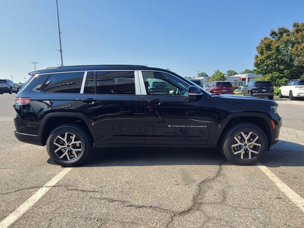new 2025 Jeep Grand Cherokee L car, priced at $47,731