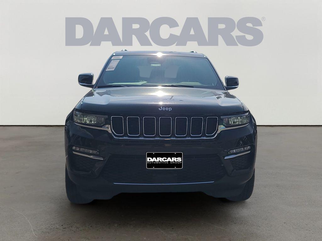 new 2025 Jeep Grand Cherokee car, priced at $45,380