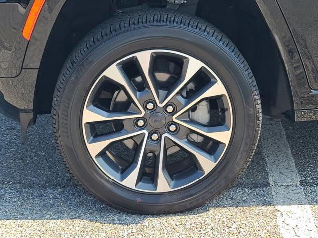 used 2022 Jeep Grand Cherokee car, priced at $36,900