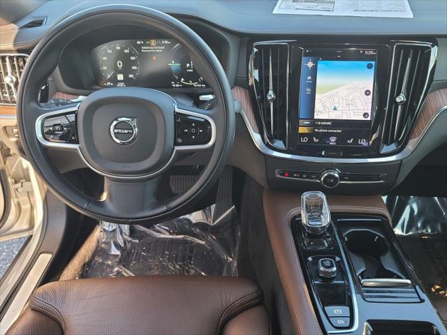 used 2022 Volvo S60 Recharge Plug-In Hybrid car, priced at $29,999