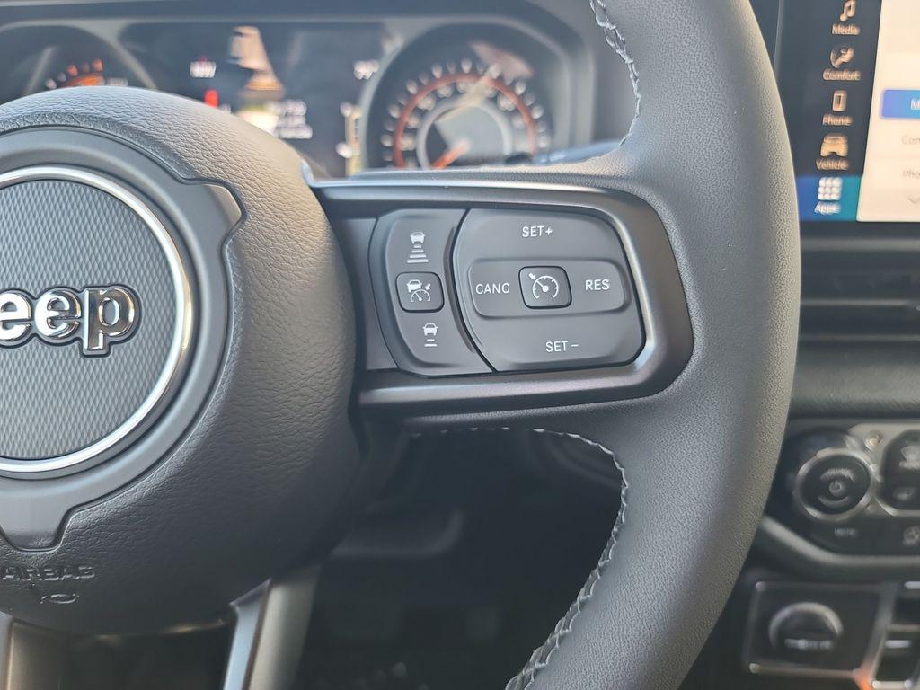 new 2025 Jeep Wrangler car, priced at $47,638