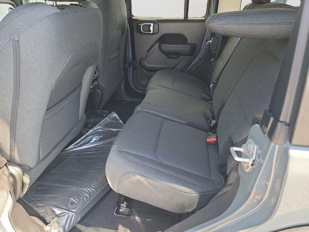 new 2025 Jeep Wrangler car, priced at $47,638