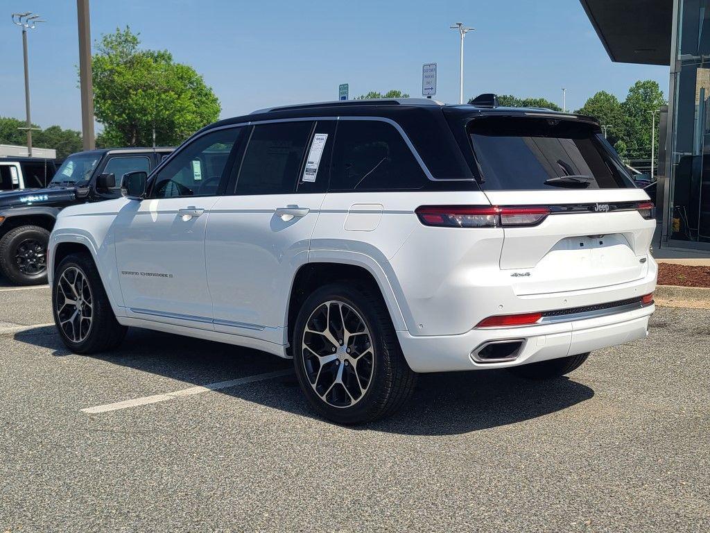 used 2022 Jeep Grand Cherokee car, priced at $44,900
