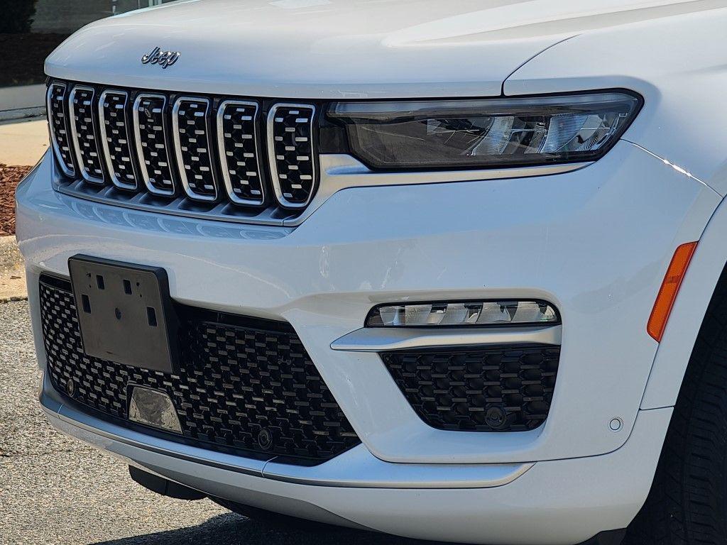 used 2022 Jeep Grand Cherokee car, priced at $44,900