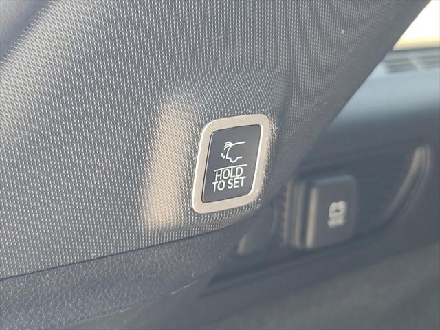 used 2022 Jeep Grand Cherokee car, priced at $46,400