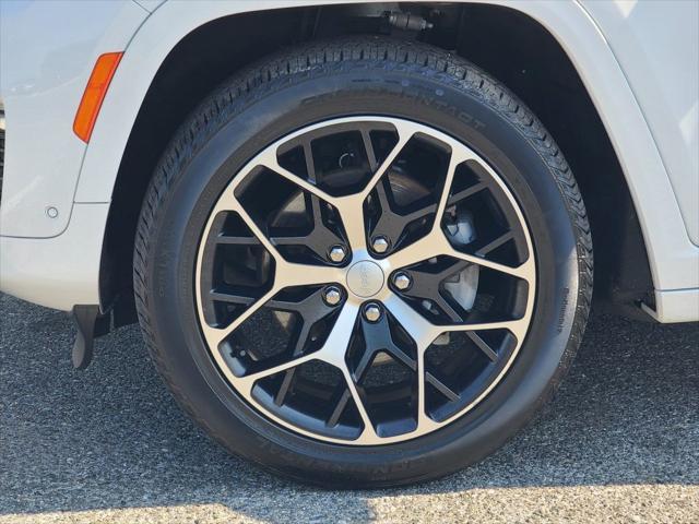 used 2022 Jeep Grand Cherokee car, priced at $46,400