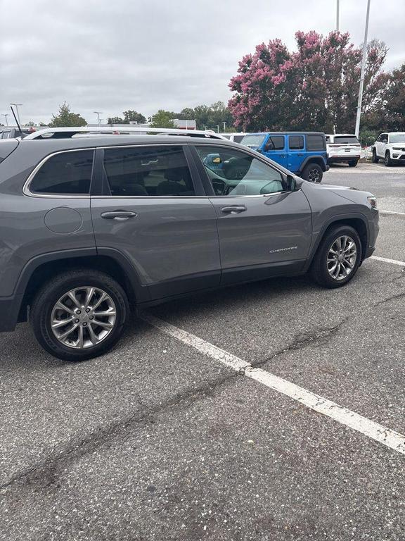 used 2021 Jeep Cherokee car, priced at $19,900