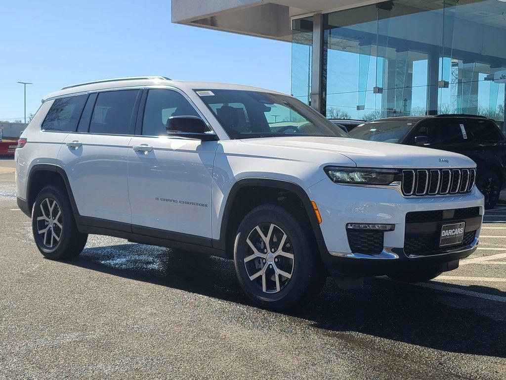 new 2025 Jeep Grand Cherokee L car, priced at $43,966