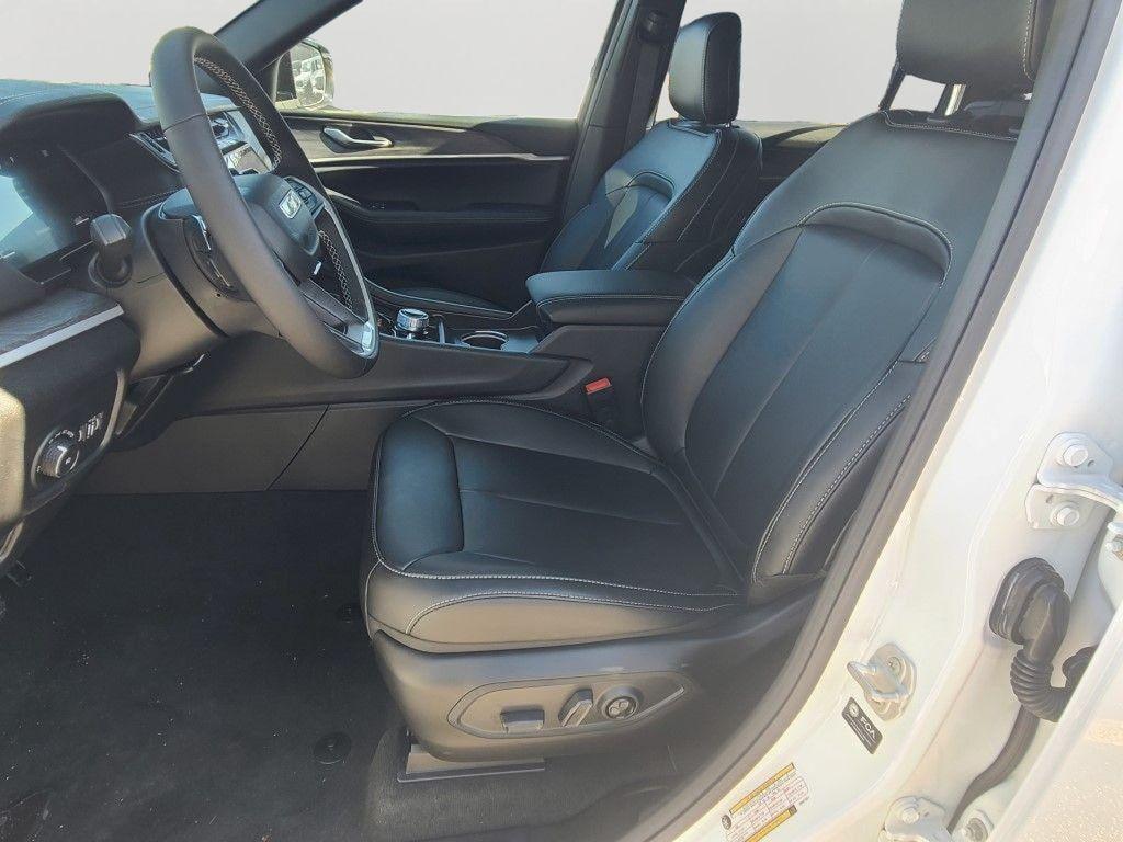 new 2025 Jeep Grand Cherokee L car, priced at $43,966