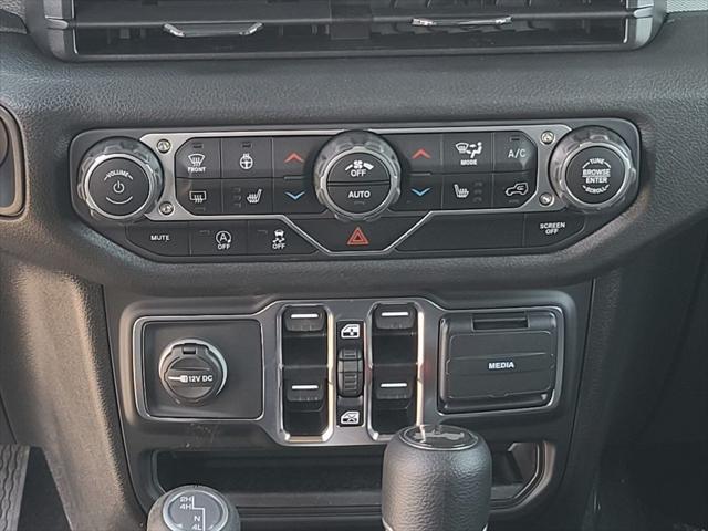 new 2025 Jeep Wrangler car, priced at $51,670