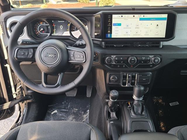 new 2025 Jeep Wrangler car, priced at $51,670