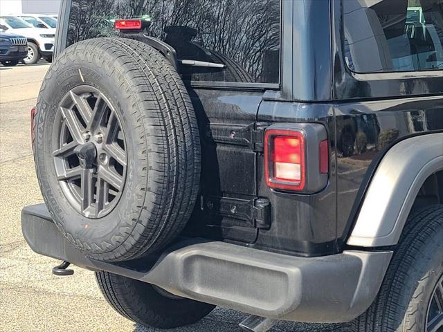 new 2025 Jeep Wrangler car, priced at $51,670