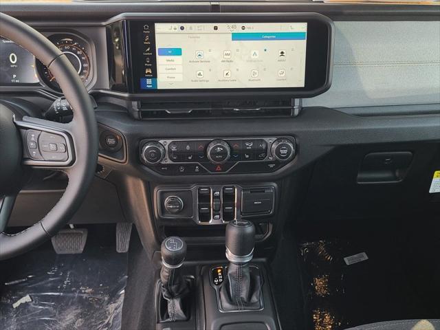 new 2025 Jeep Wrangler car, priced at $51,670
