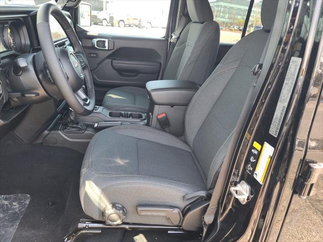 new 2025 Jeep Wrangler car, priced at $51,670