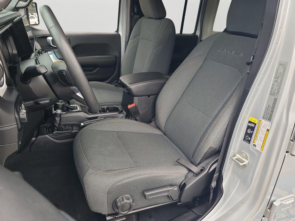 used 2024 Jeep Wrangler 4xe car, priced at $31,000